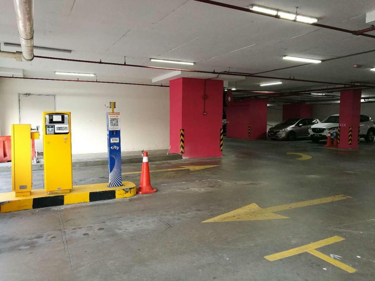 Vince'S Icity Soho Homestay Water Park Red Carpet Shah Alam Light City Central Exterior photo